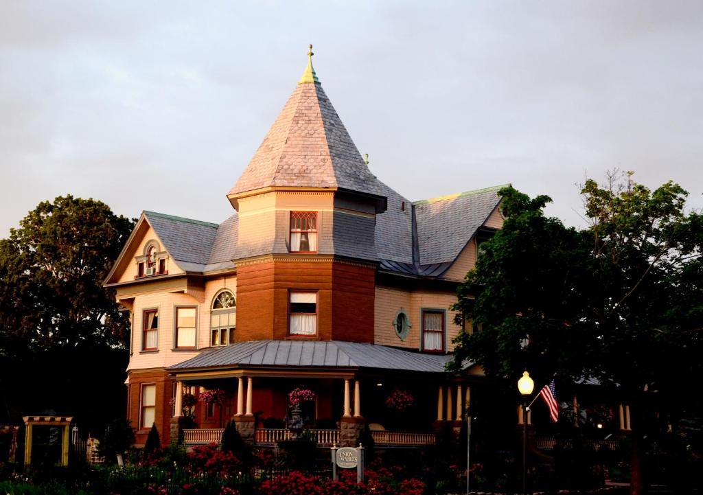 Union Gables (Adults Only) Otel Saratoga Springs Dış mekan fotoğraf