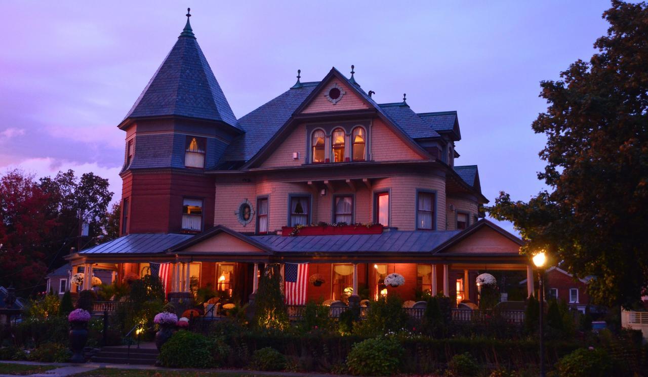 Union Gables (Adults Only) Otel Saratoga Springs Dış mekan fotoğraf